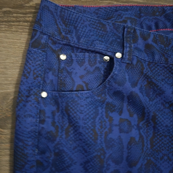 LANE BRYANT PURPLE SNAKESKIN JEANS W/ RHINESTONES - Picture 2 of 8